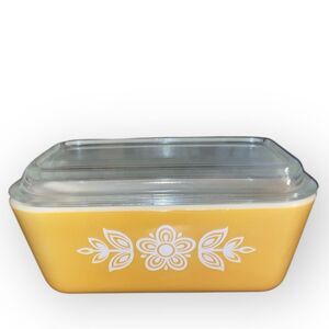 Pyrex Fridgie